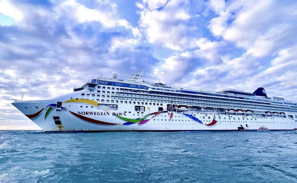 Cruise Ship